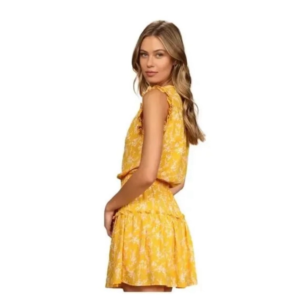 NWT, Pinch Tiered Ruffle Floral Blouse Cap Sleeve Elastic Waist, Sz M - Picture 3 of 15